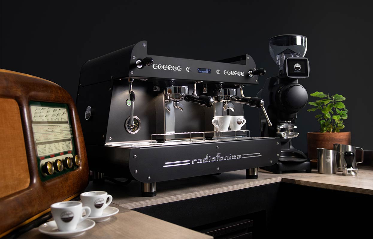 Radiofonica 2 groups E61 display professional Orchestrale coffee machine 01